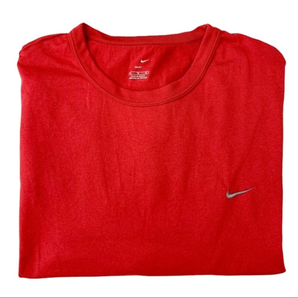 NIKE Dri-Fit Short Sleeve Tee